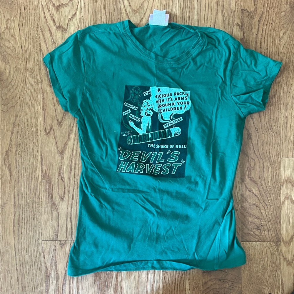 Wish Vibrant Green Tee